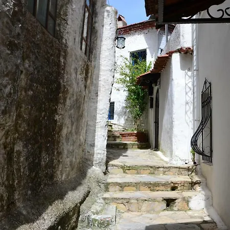 公寓 Two Stone Homes Hades 马尔马里斯